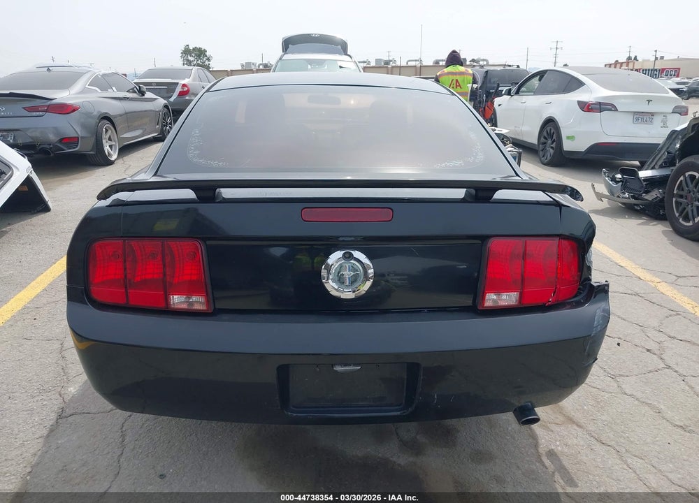 2006 FORD MUSTANG V6 VIN: 1ZVFT80N565142137