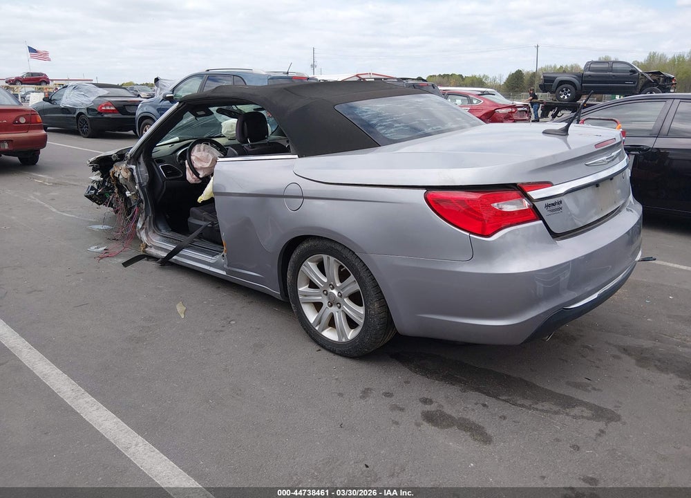2014 CHRYSLER 200 TOURING VIN: 1C3BCBEGXEN107461