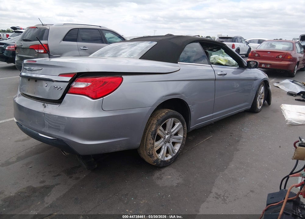 2014 CHRYSLER 200 TOURING VIN: 1C3BCBEGXEN107461