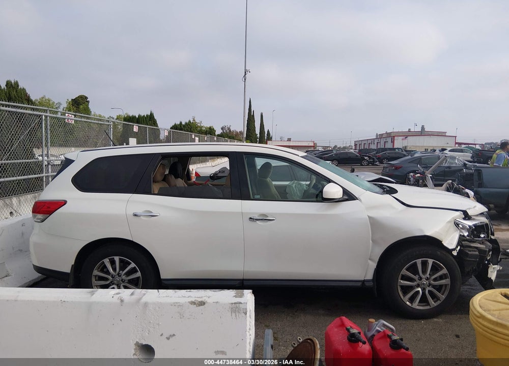 2015 NISSAN PATHFINDER S VIN: 5N1AR2MN5FC615383