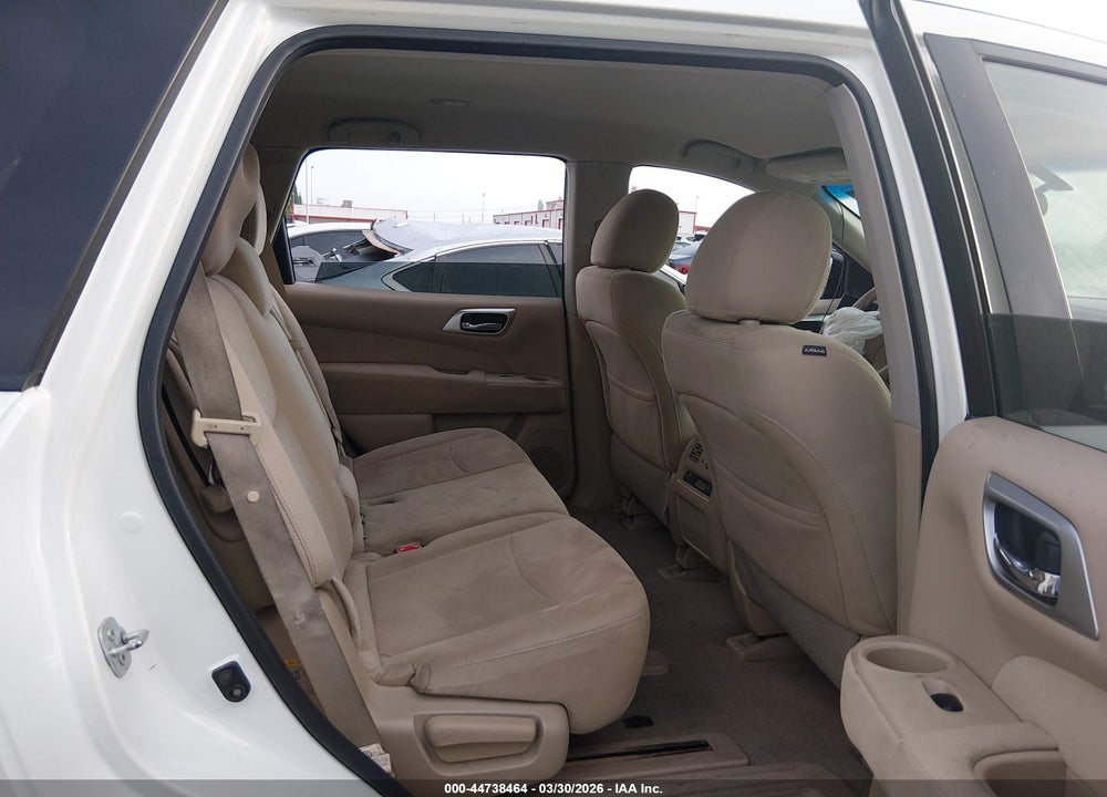 2015 NISSAN PATHFINDER S VIN: 5N1AR2MN5FC615383