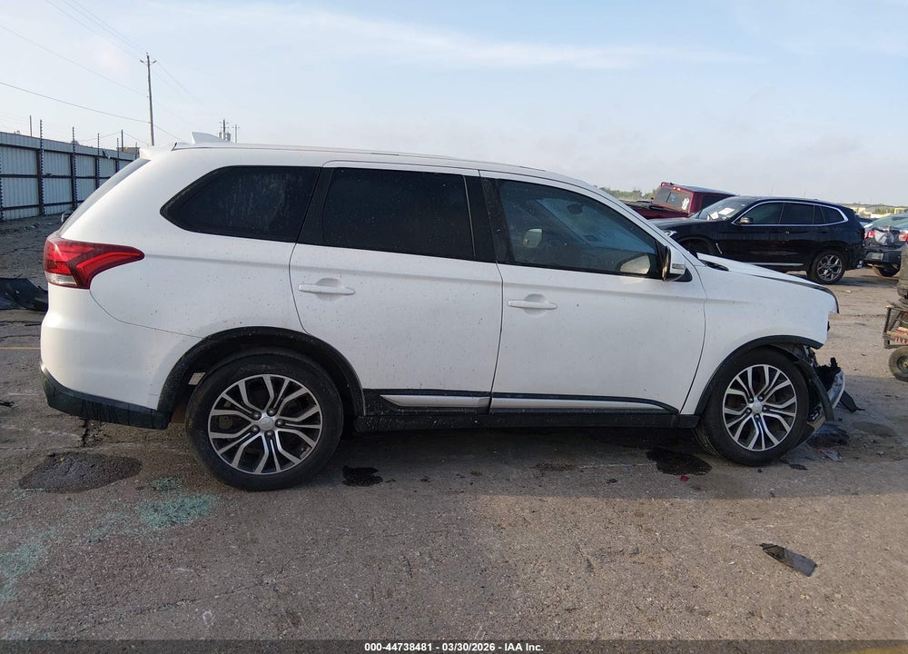 2017 MITSUBISHI OUTLANDER VIN: JA4AD3A35HZ053698