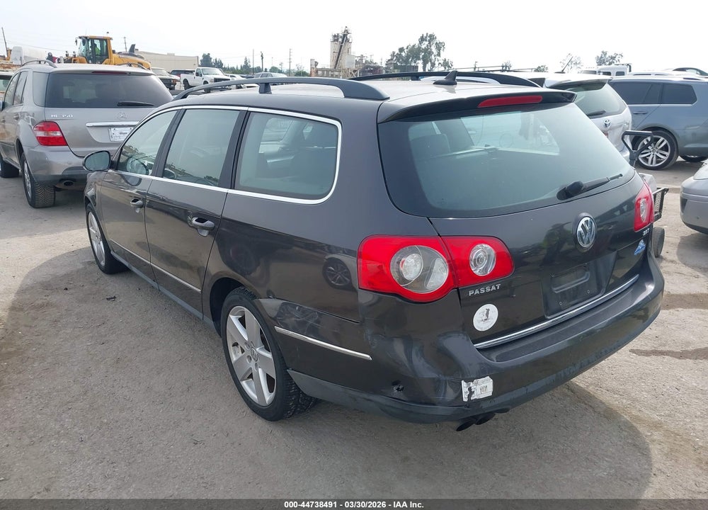 2008 VOLKSWAGEN PASSAT KOMFORT VIN: WVWLK73C88E056806
