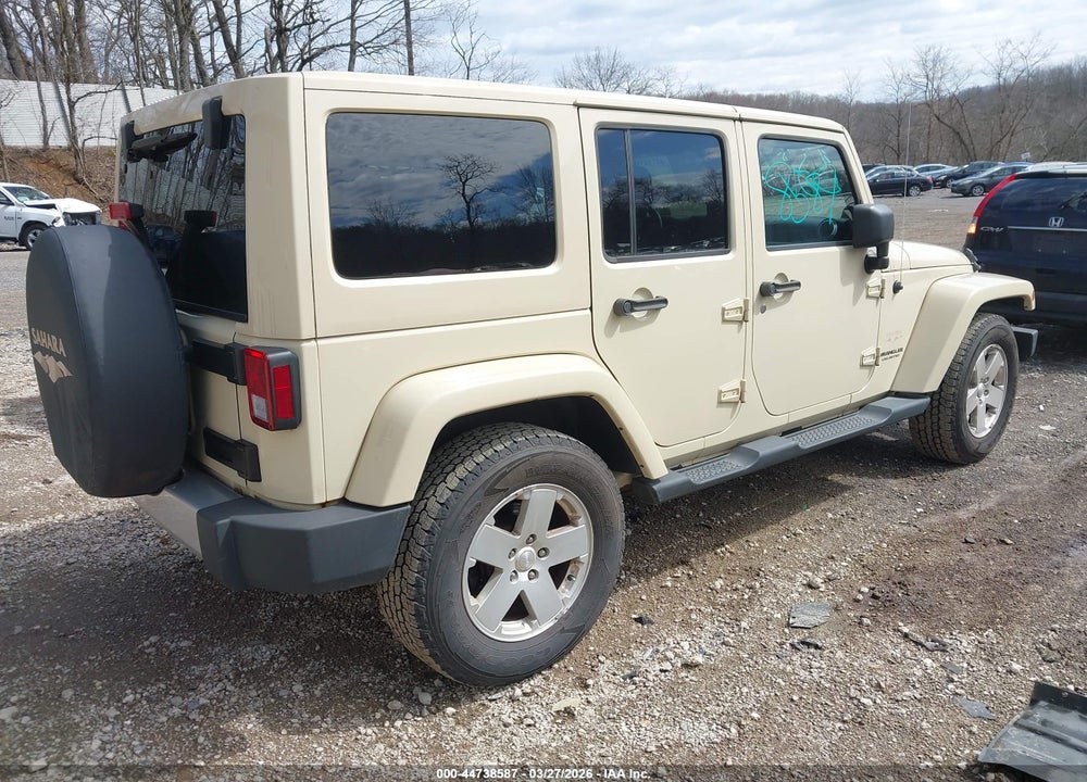 2011 JEEP WRANGLER UNLIMITED SAHARA VIN: 1J4BA5H1XBL638168