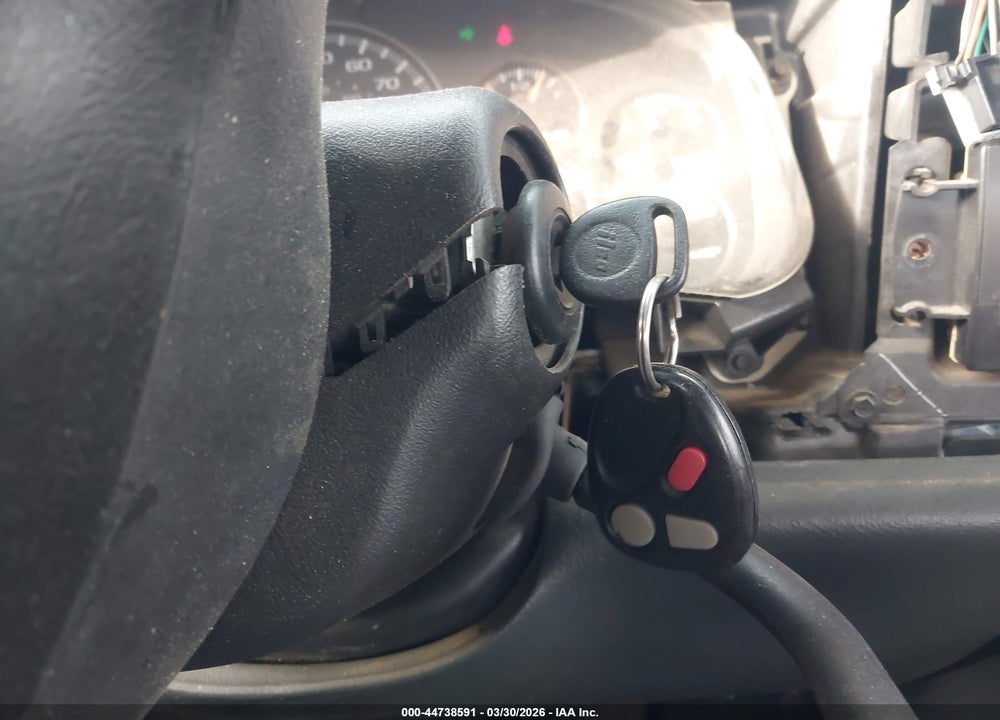 2002 CHEVROLET SILVERADO 1500 LS VIN: 1GCEK19T52E257955