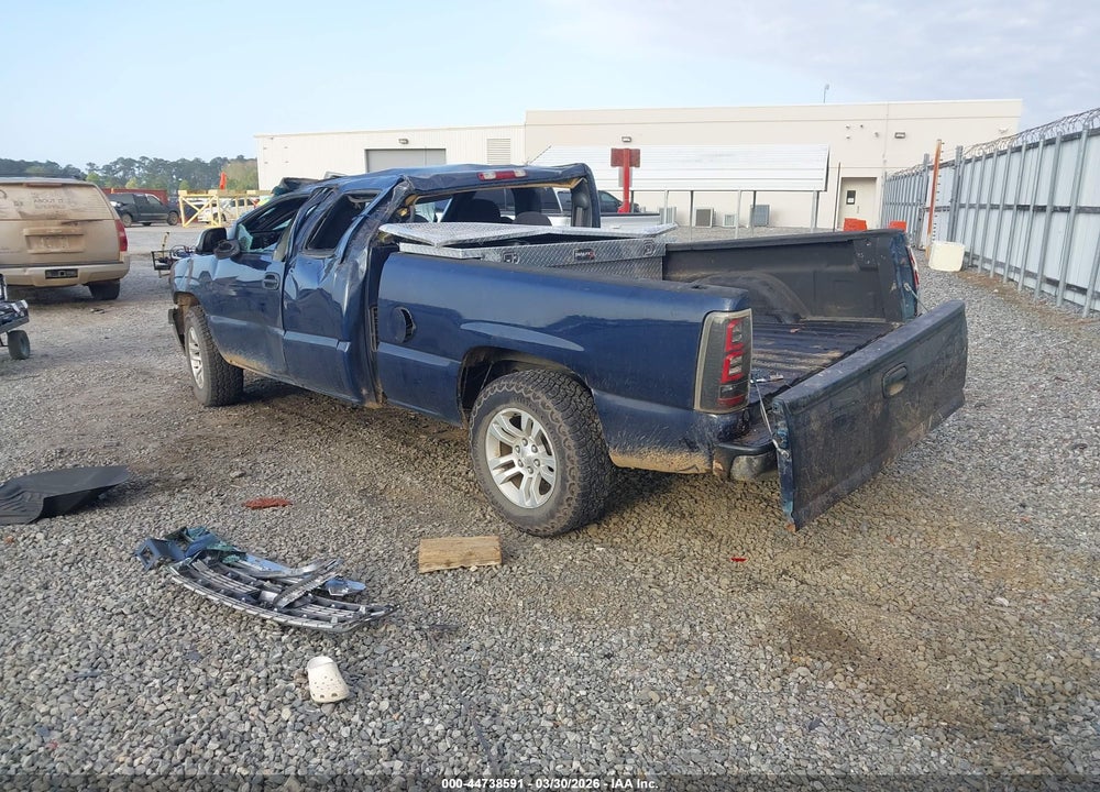 2002 CHEVROLET SILVERADO 1500 LS VIN: 1GCEK19T52E257955