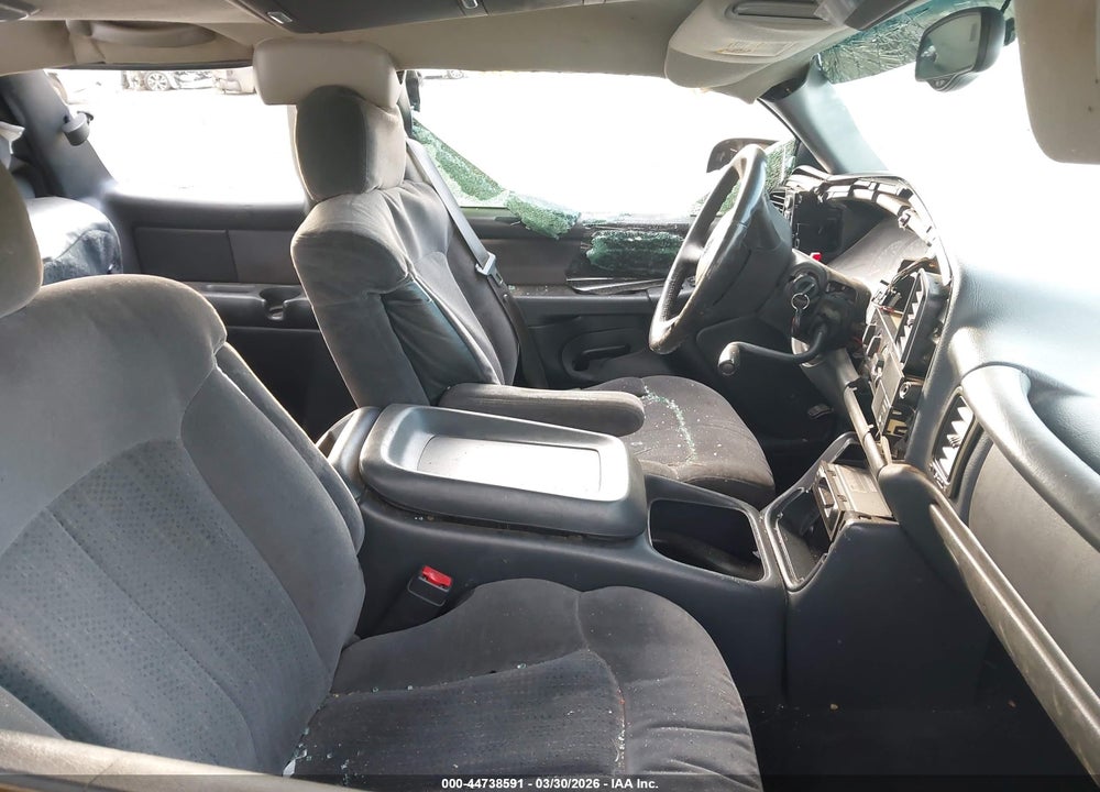 2002 CHEVROLET SILVERADO 1500 LS VIN: 1GCEK19T52E257955