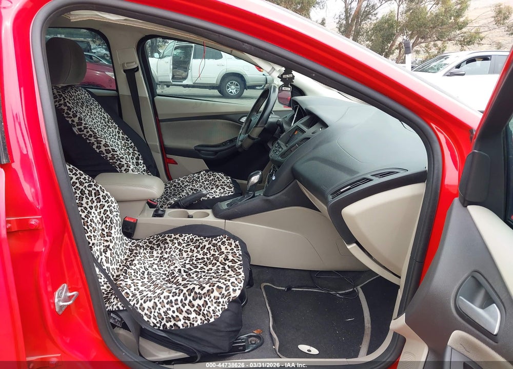 2014 FORD FOCUS SE VIN: 1FADP3F24EL118670