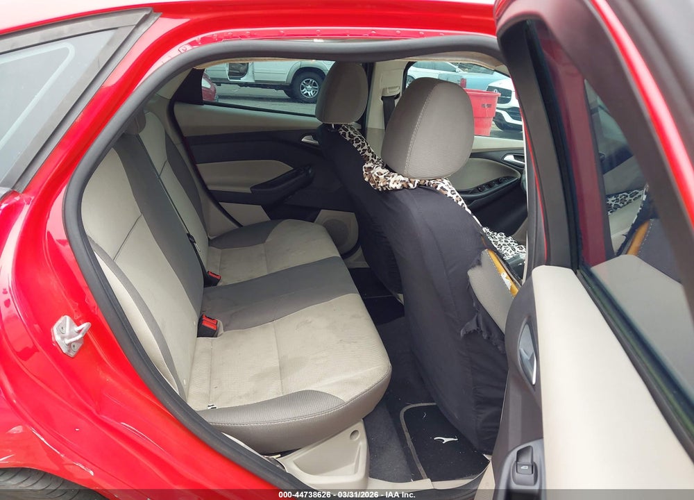2014 FORD FOCUS SE VIN: 1FADP3F24EL118670