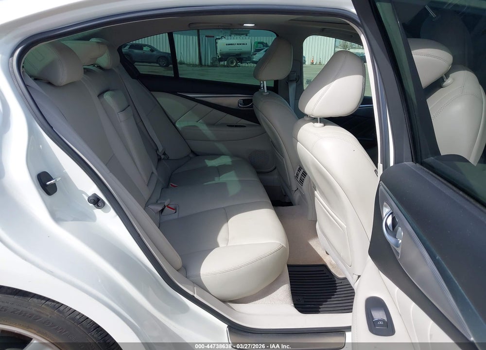 2016 INFINITI Q50 3.0T PREMIUM VIN: JN1EV7AP9GM300931