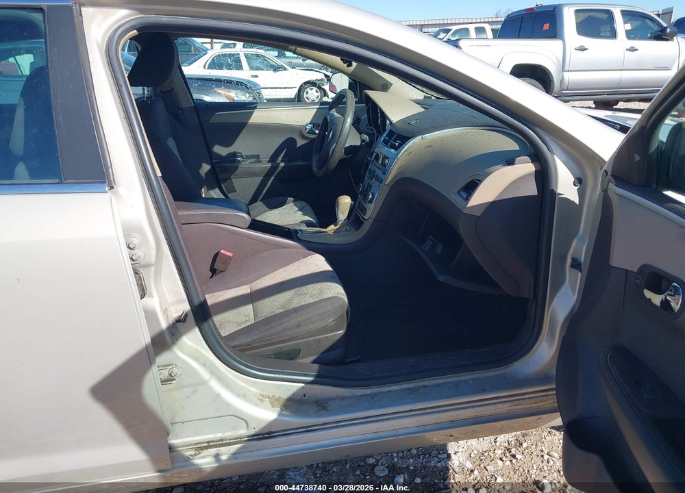 2011 CHEVROLET MALIBU LS VIN: 1G1ZB5E16BF219800