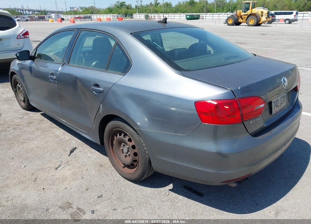 2014 VOLKSWAGEN JETTA 1.8T SE VIN: 3VWD17AJ1EM369921