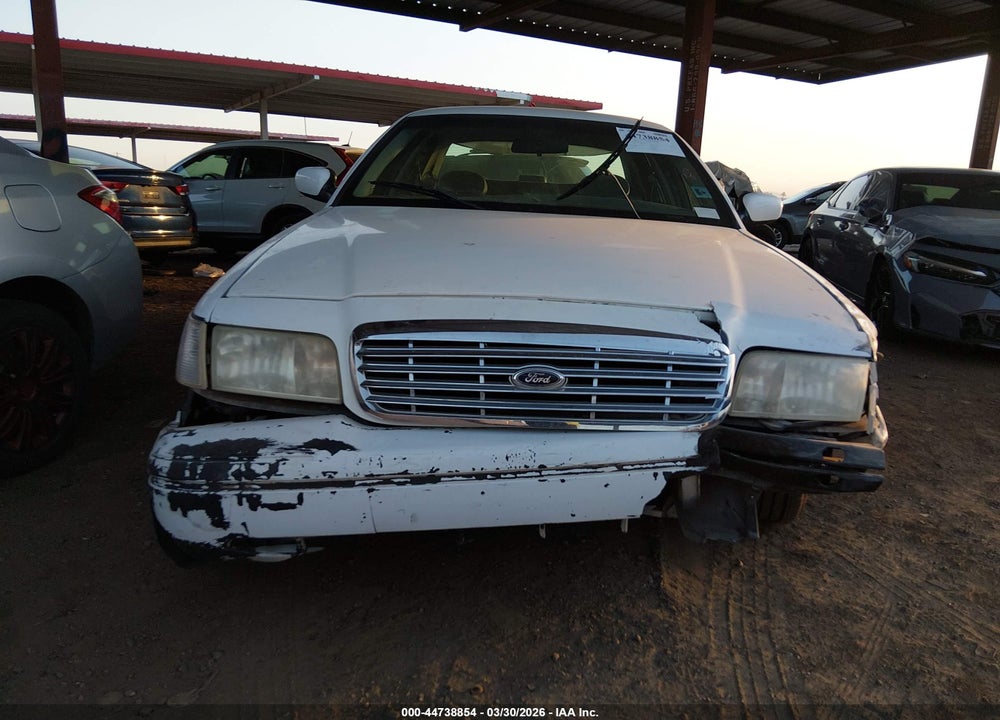 2001 FORD CROWN VICTORIA LX VIN: 2FAFP74W41X132362