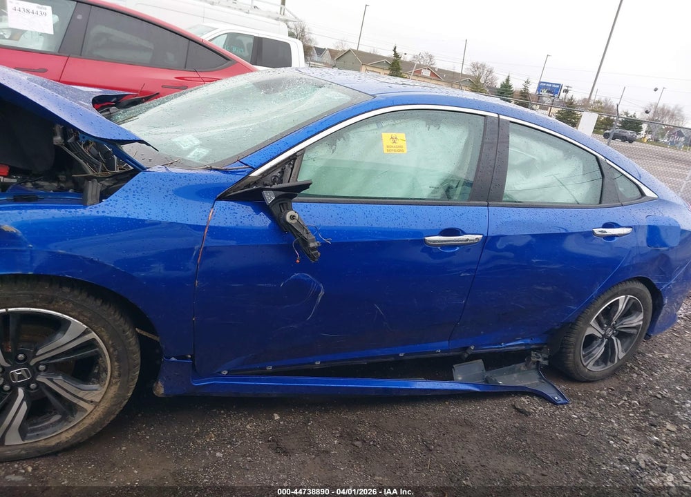 2016 HONDA CIVIC TOURING VIN: 19XFC1F95GE213833