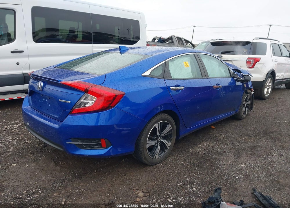 2016 HONDA CIVIC TOURING VIN: 19XFC1F95GE213833
