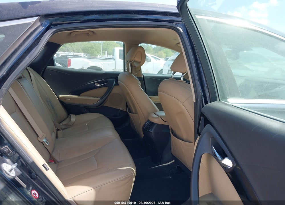 2013 HYUNDAI AZERA VIN: KMHFG4JG3DA223346