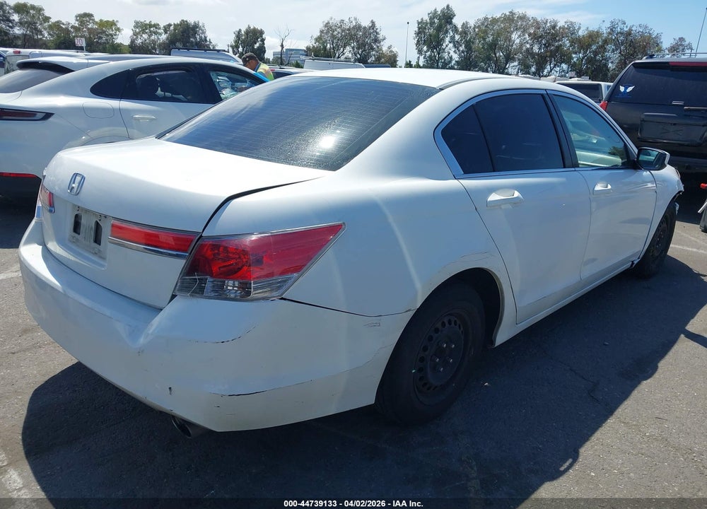 2011 HONDA ACCORD 2.4 LX VIN: 1HGCP2F34BA118895
