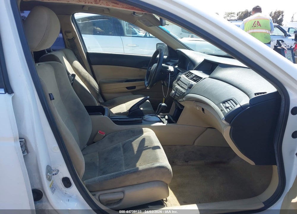 2011 HONDA ACCORD 2.4 LX VIN: 1HGCP2F34BA118895