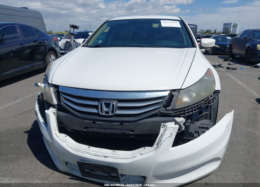 2011 HONDA ACCORD 2.4 LX VIN: 1HGCP2F34BA118895