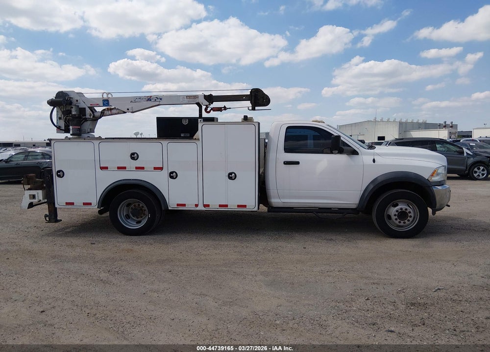 2014 RAM 5500 CHASSIS TRADESMAN/SLT VIN: 3C7WRMBL8EG182003
