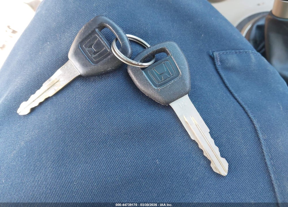 2001 HONDA CIVIC LX VIN: 1HGES15561L038876