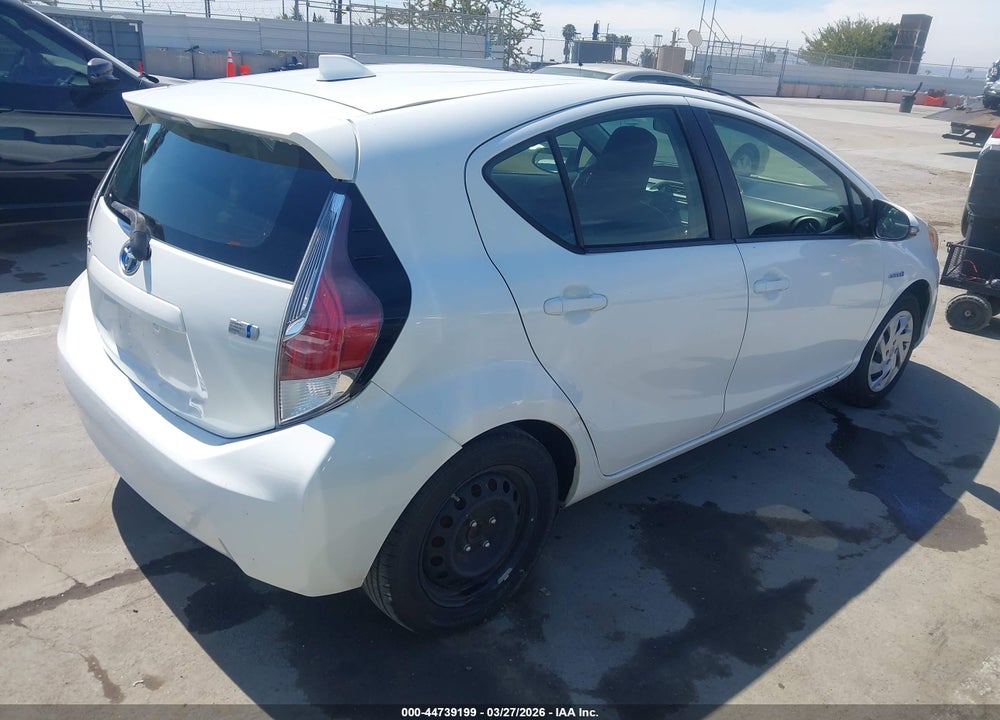 2015 TOYOTA PRIUS C ONE VIN: JTDKDTB36F1586020