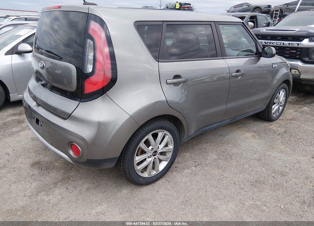 2017 KIA SOUL + VIN: KNDJP3A54H7476816