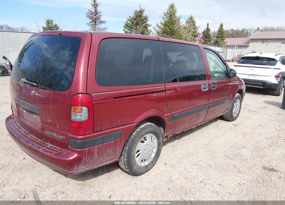2000 CHEVROLET VENTURE LS VIN: 1GNDX03E3YD252552