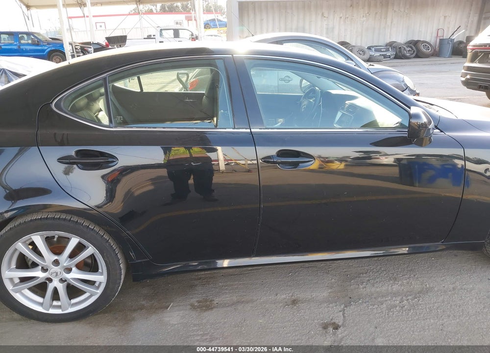 2007 LEXUS IS 250 VIN: JTHBK262272052203