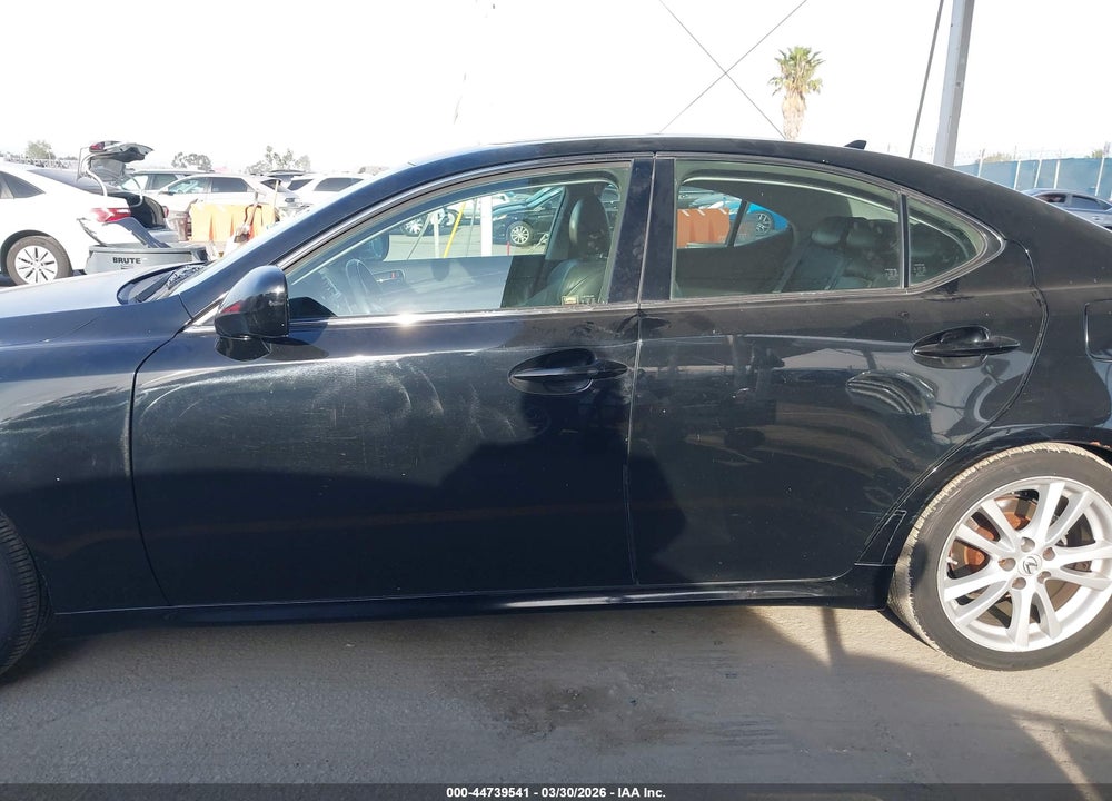 2007 LEXUS IS 250 VIN: JTHBK262272052203