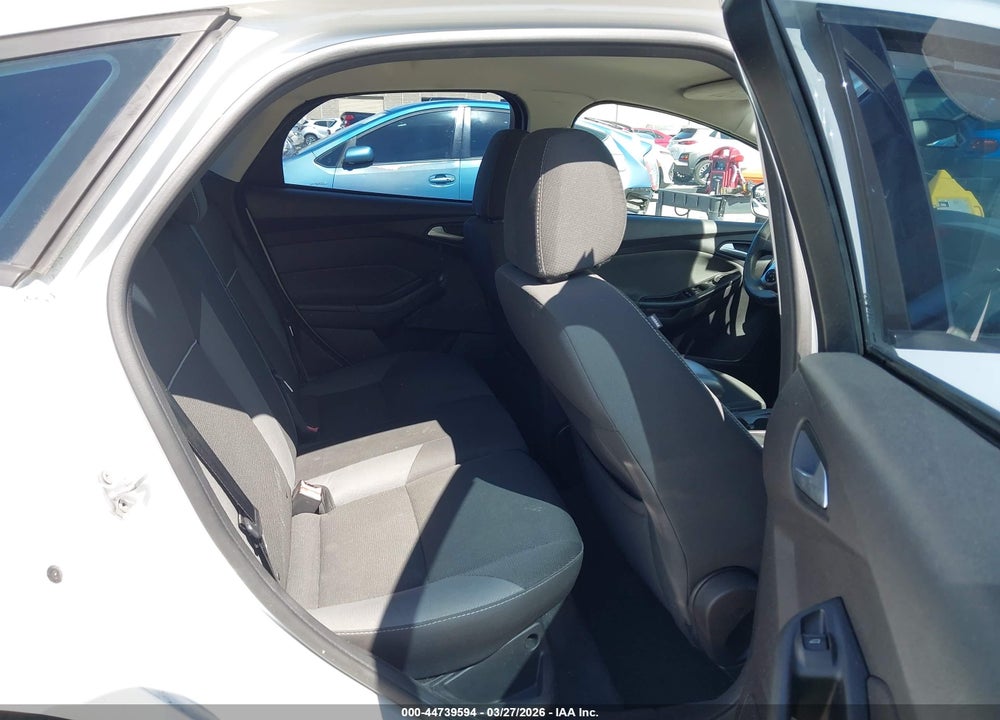 2014 FORD FOCUS SE VIN: 1FADP3K20EL169511