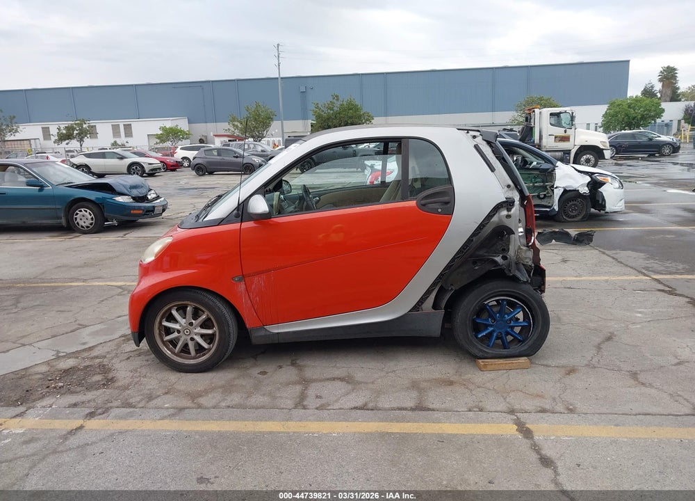 2008 SMART FORTWO PASSION/PURE VIN: WMEEJ31X78K108472