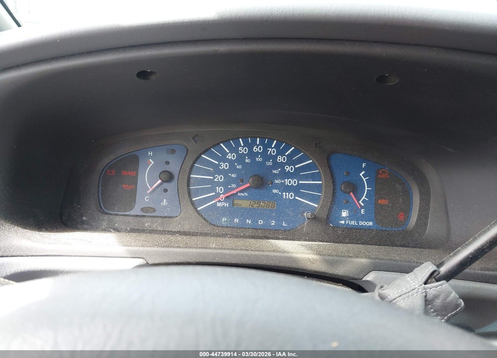 2002 TOYOTA SIENNA CE VIN: 4T3ZF19C72U480948