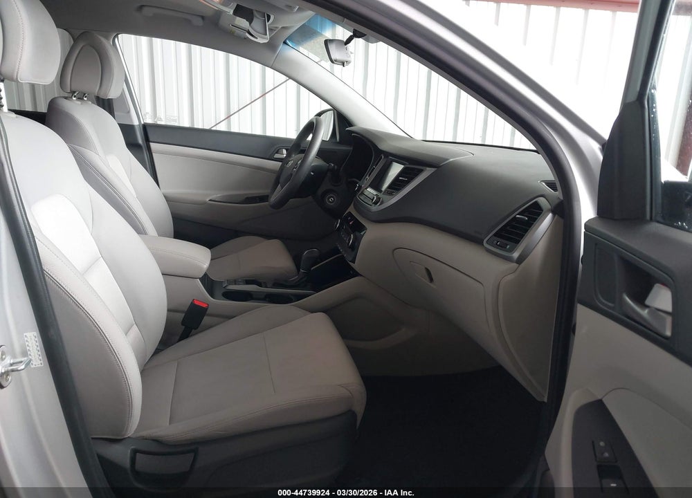 2018 HYUNDAI TUCSON SEL VIN: KM8J3CA44JU764907