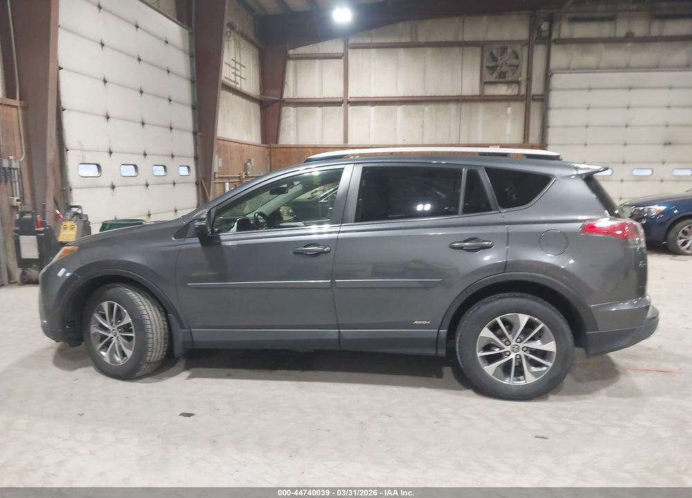 2016 TOYOTA RAV4 HYBRID XLE VIN: JTMRJREV6GD028269