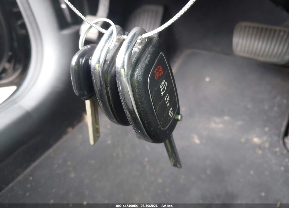 2015 HYUNDAI SONATA SE VIN: 5NPE24AF6FH182034