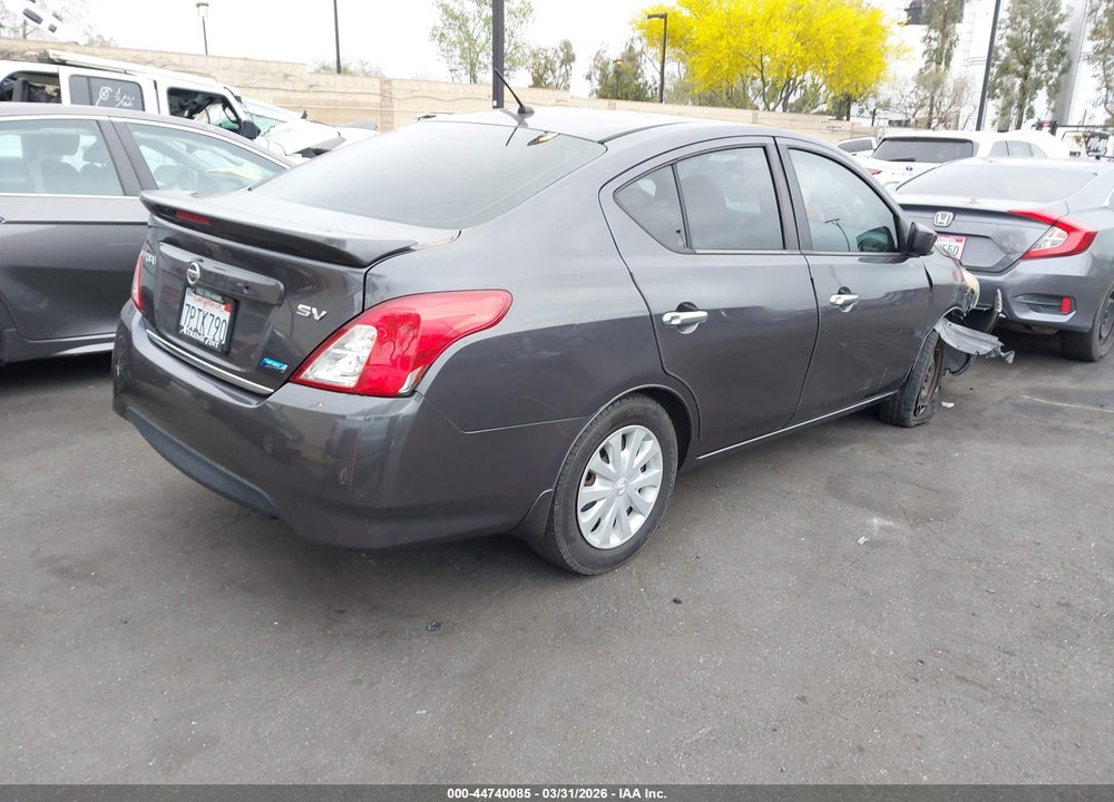 2015 NISSAN VERSA 1.6 SV VIN: 3N1CN7APXFL925449