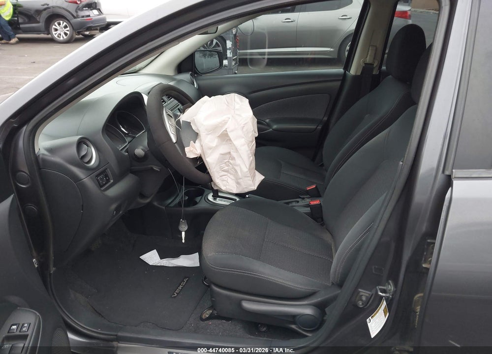 2015 NISSAN VERSA 1.6 SV VIN: 3N1CN7APXFL925449