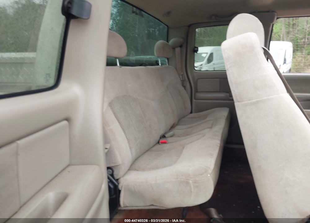 2001 CHEVROLET SILVERADO 1500 LS VIN: 1GCEK19T01Z101524