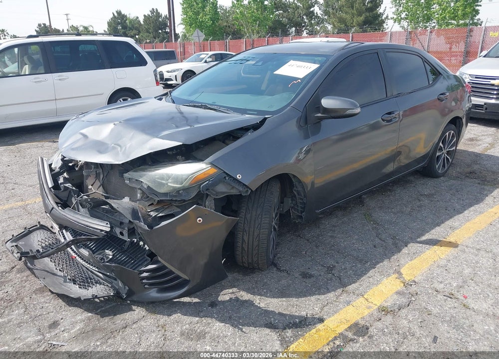 2018 TOYOTA COROLLA SE VIN: 5YFBURHE0JP776296