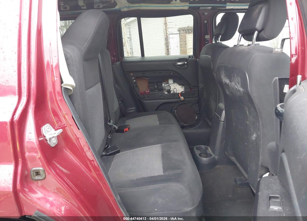 2015 JEEP PATRIOT LATITUDE VIN: 1C4NJPFB5FD402201