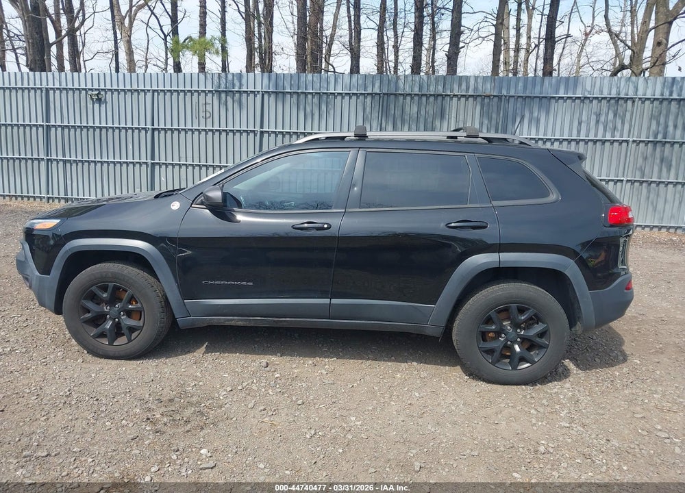 2017 JEEP CHEROKEE TRAILHAWK 4X4 VIN: 1C4PJMBB2HW637885