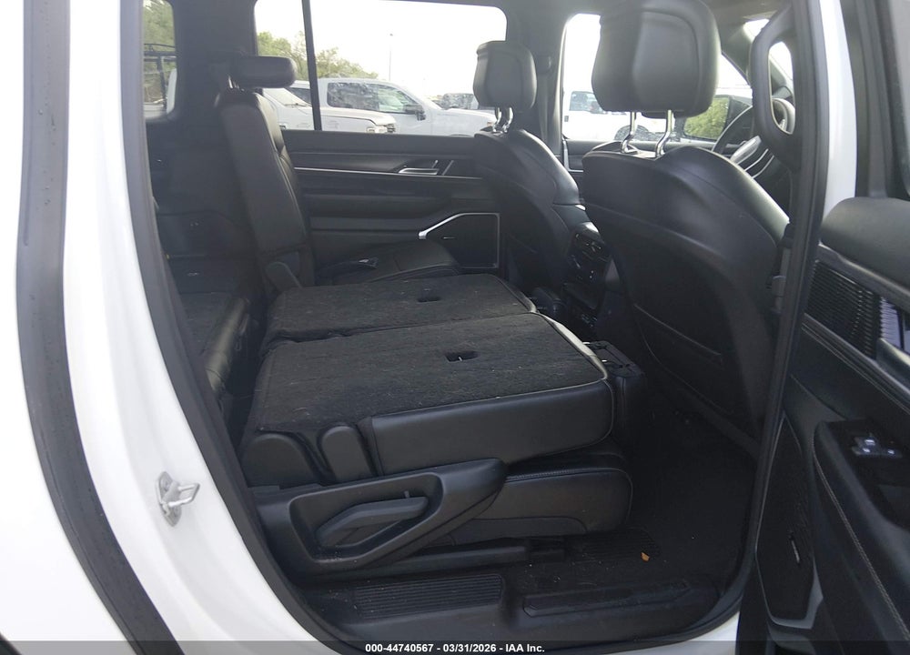 2024 JEEP WAGONEER L SERIES II 4X2 VIN: 1C4SJRBP8RS135183