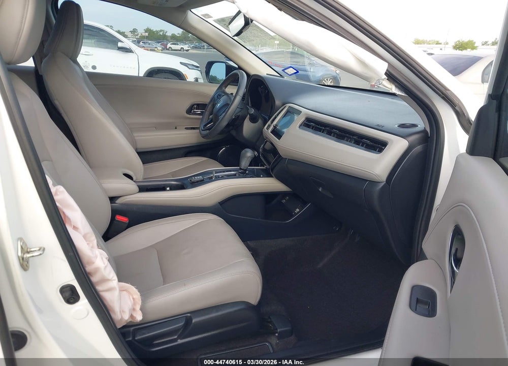 2019 HONDA HR-V TOURING VIN: 3CZRU6H91KM711170