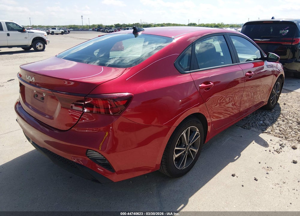 2024 KIA FORTE LXS VIN: 3KPF24AD9RE732130