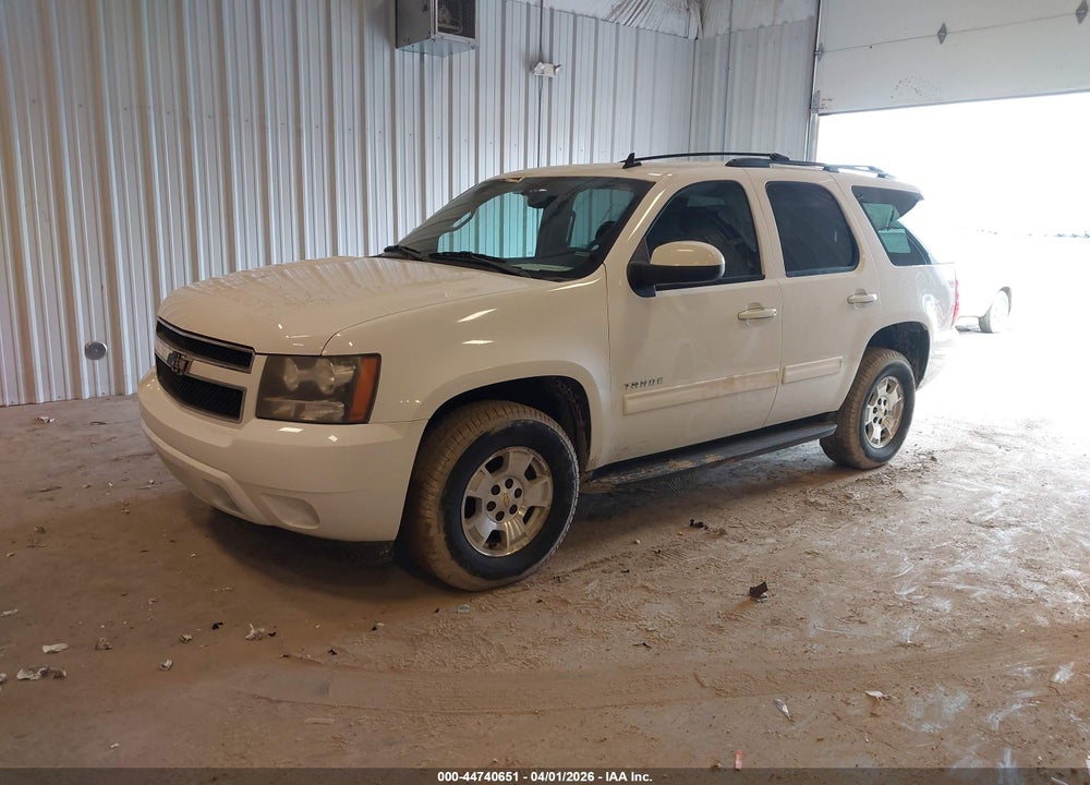 2011 CHEVROLET TAHOE LS VIN: 1GNSKAE01BR149251