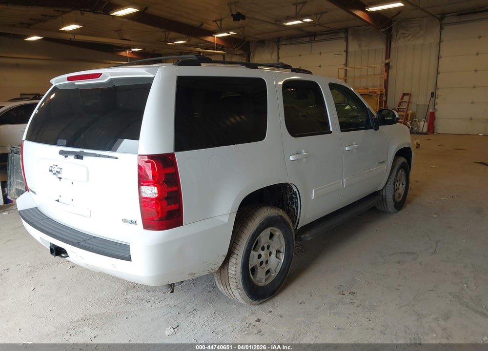 2011 CHEVROLET TAHOE LS VIN: 1GNSKAE01BR149251