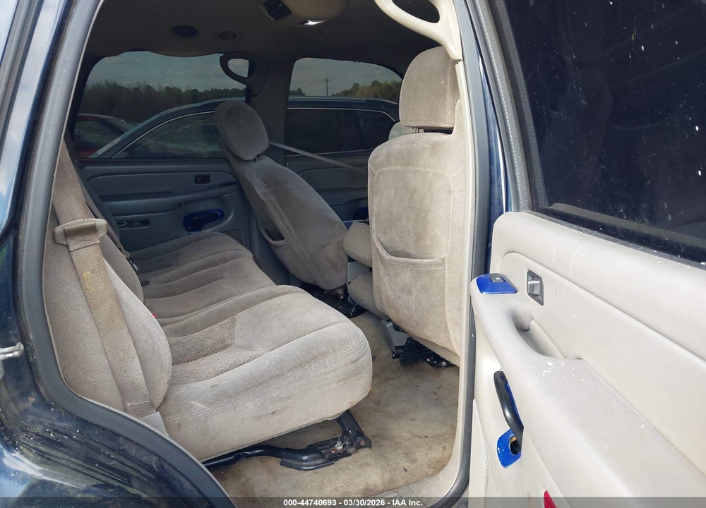 2005 CHEVROLET TAHOE LS VIN: 1GNEK13V25J164825