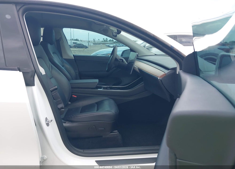 2020 TESLA MODEL Y LONG RANGE DUAL MOTOR ALL-WHEEL DRIVE VIN: 5YJYGDEEXLF043616