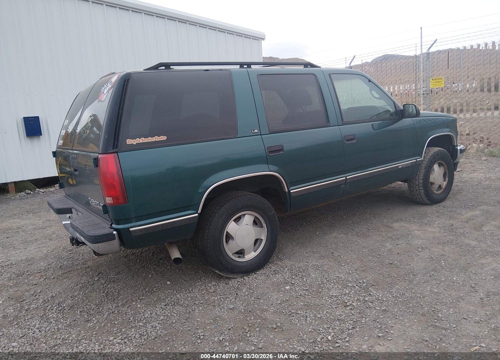 1997 CHEVROLET TAHOE LS VIN: 1GNEK13R7VJ440239